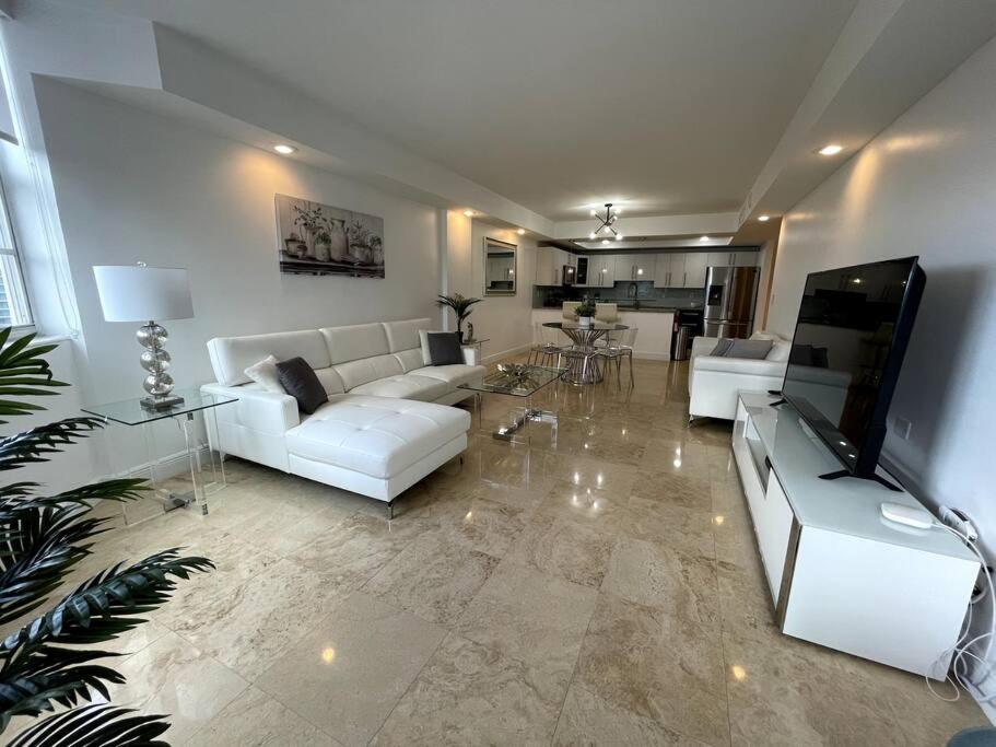 Breathtaking Ocean View! 15Th Floor Apartment Miami Beach Exterior photo